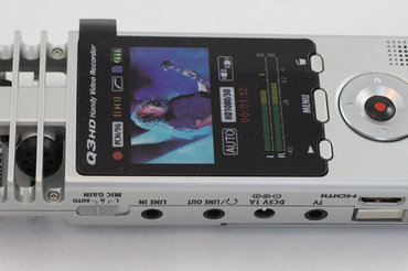 Zoom Q3 компактная видеокамера с поддержкой стереозвука