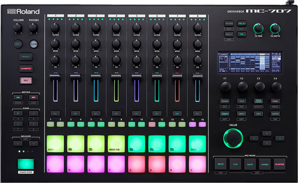 Roland MC-707 Groovebox 0